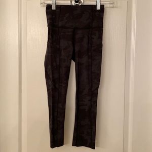Lululemon Fast and Free Crop 19” non reflective leggings